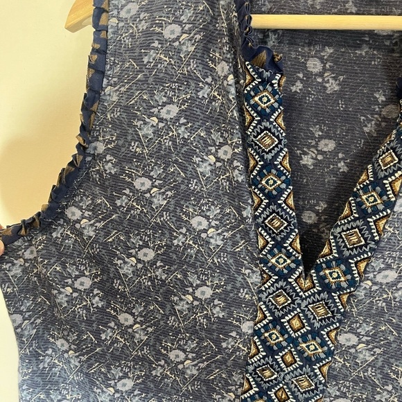 Lucky Brand Women's Floral Print Tank Blue Linen Blend Ruffle Size Large - Picture 4 of 5